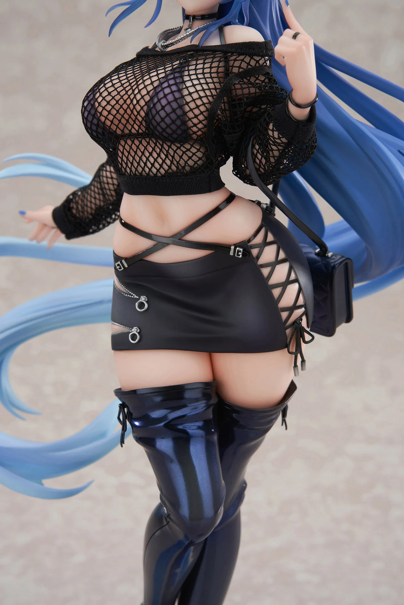 [Pre-order] Azur Lane - New Jersey (Collaboration Illustration Ver.) 1/7 Scale Figure APEX - Image 5