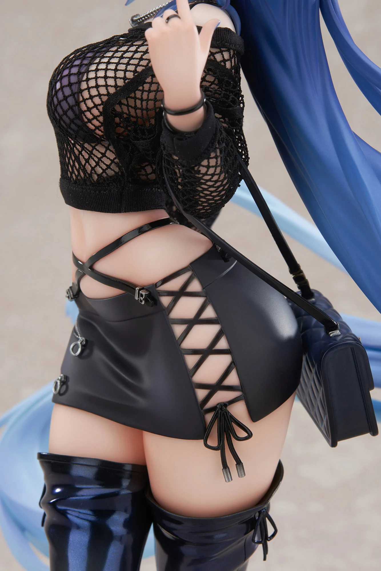 [Pre-order] Azur Lane - New Jersey (Collaboration Illustration Ver.) 1/7 Scale Figure APEX - Image 6