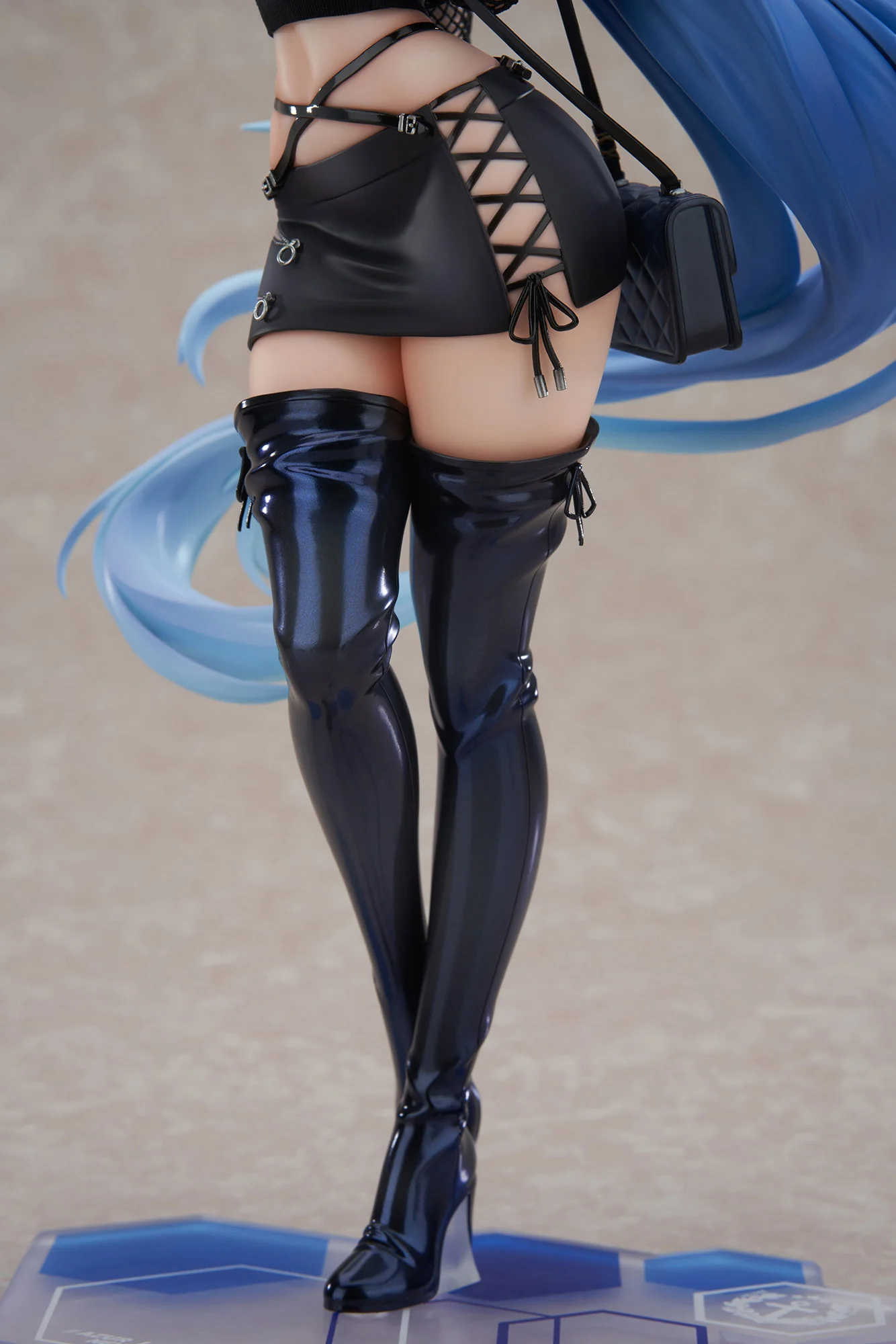 [Pre-order] Azur Lane - New Jersey (Collaboration Illustration Ver.) 1/7 Scale Figure APEX - Image 8