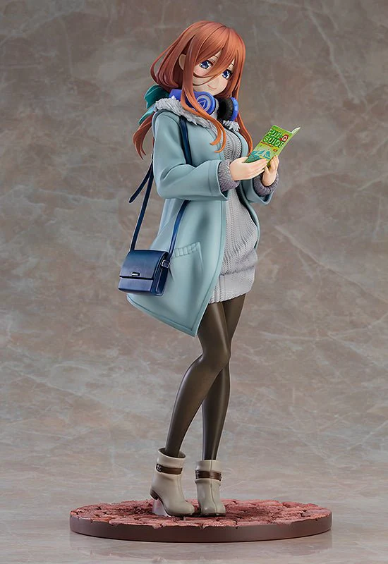 [Pre-order] The Quintessential Quintuplets - Miku Nakano (Date Style Ver.) 1/6 Scale Figure Good Smile Company - Image 2